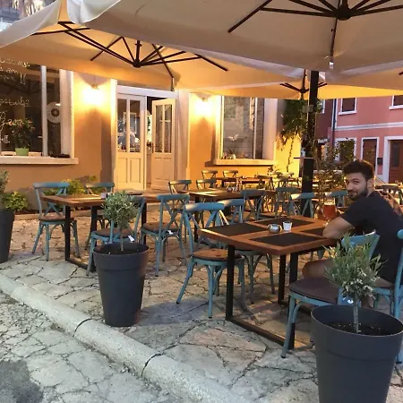 Guesthouse Galeb Vrsar Exterior photo
